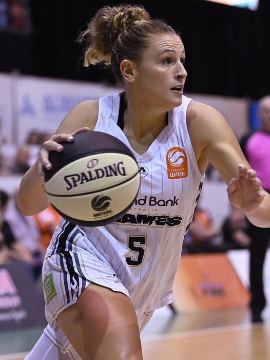 Tiana Mangakahia Death Tiana Mangakahia, Former Syracuse Basketball Star, Dies at 30